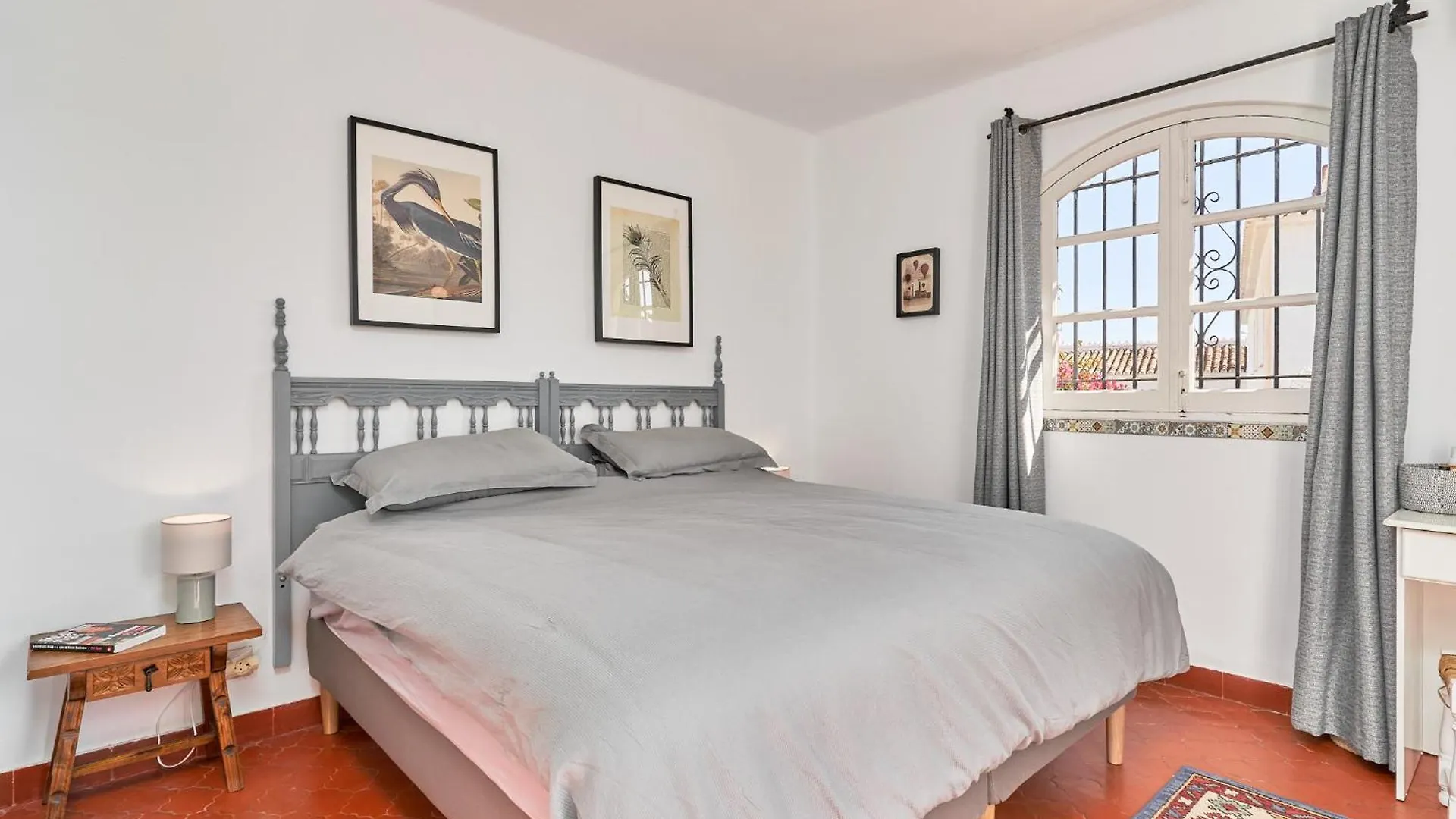 Capistrano Village, Casa Halo Nerja Hiszpania