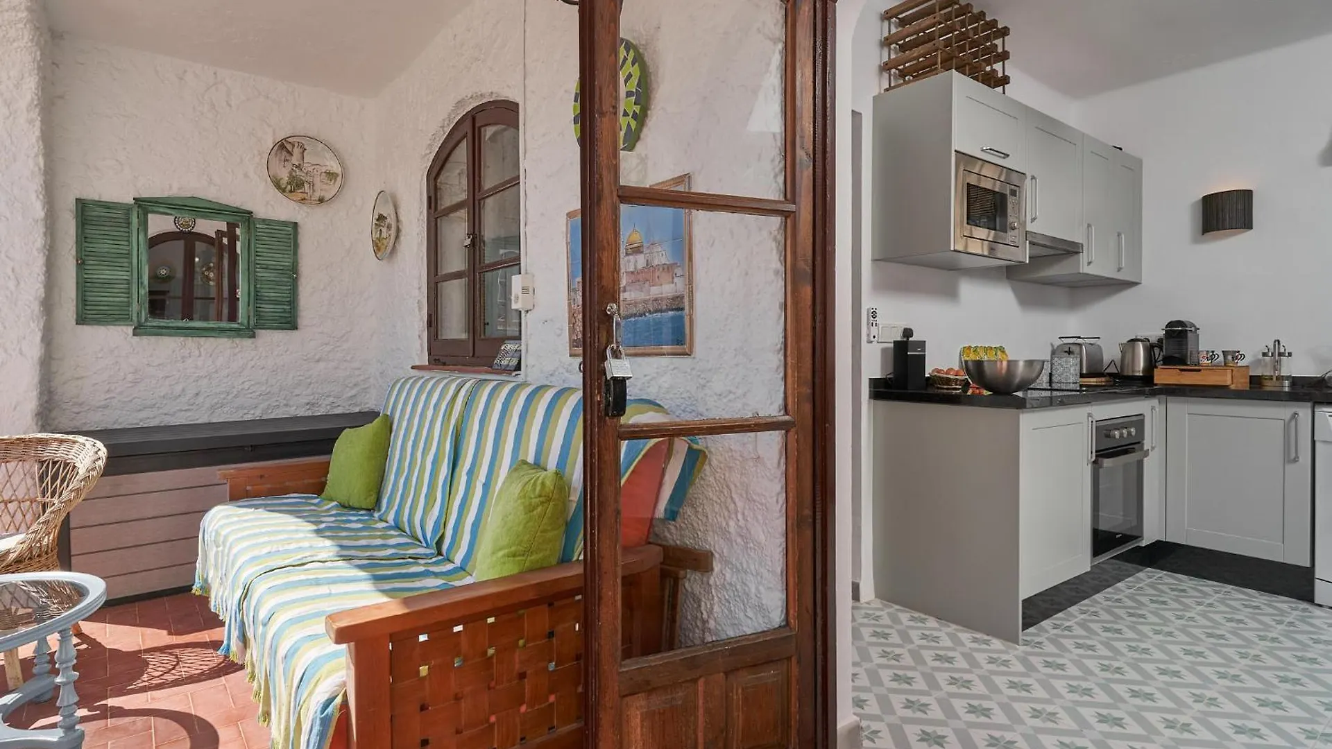 Capistrano Village, Casa Halo Nerja Willa